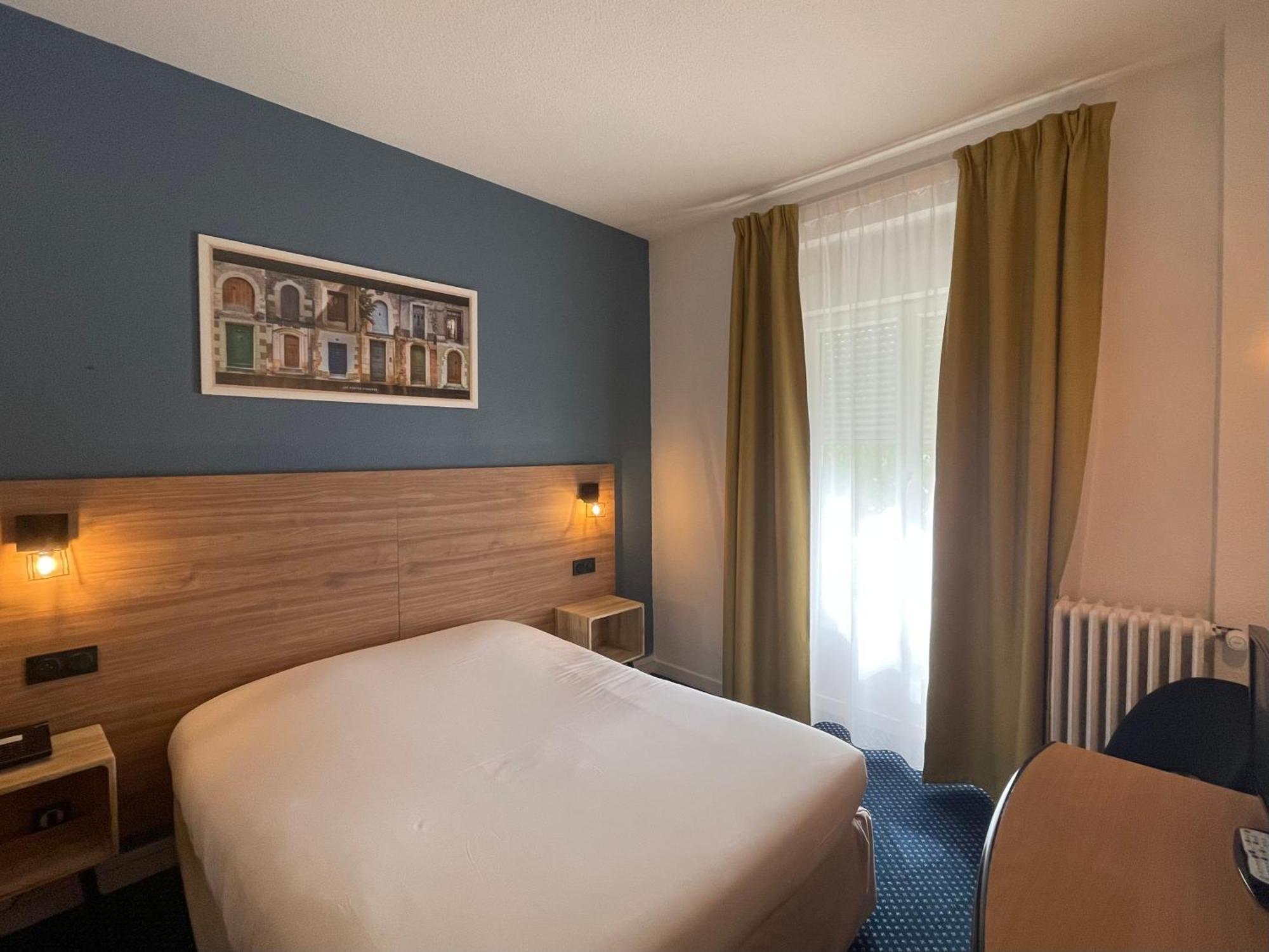Hotel Le Progres Angers Exterior foto