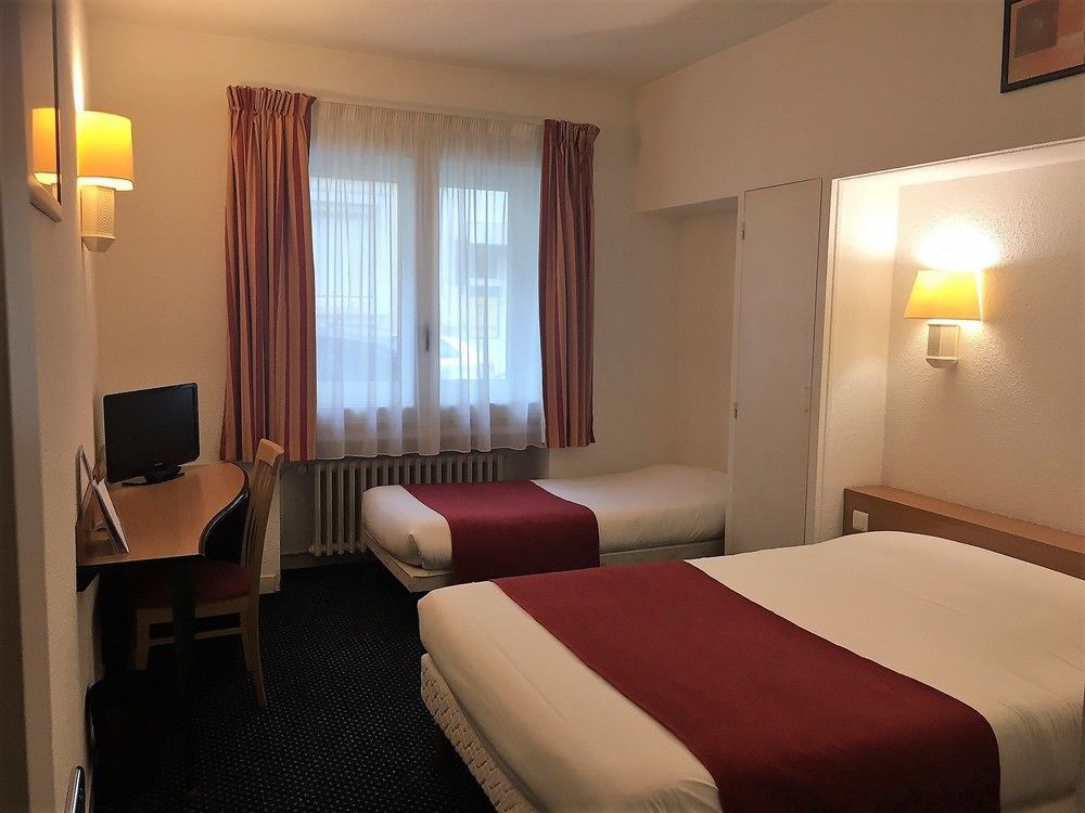 Hotel Le Progres Angers Exterior foto